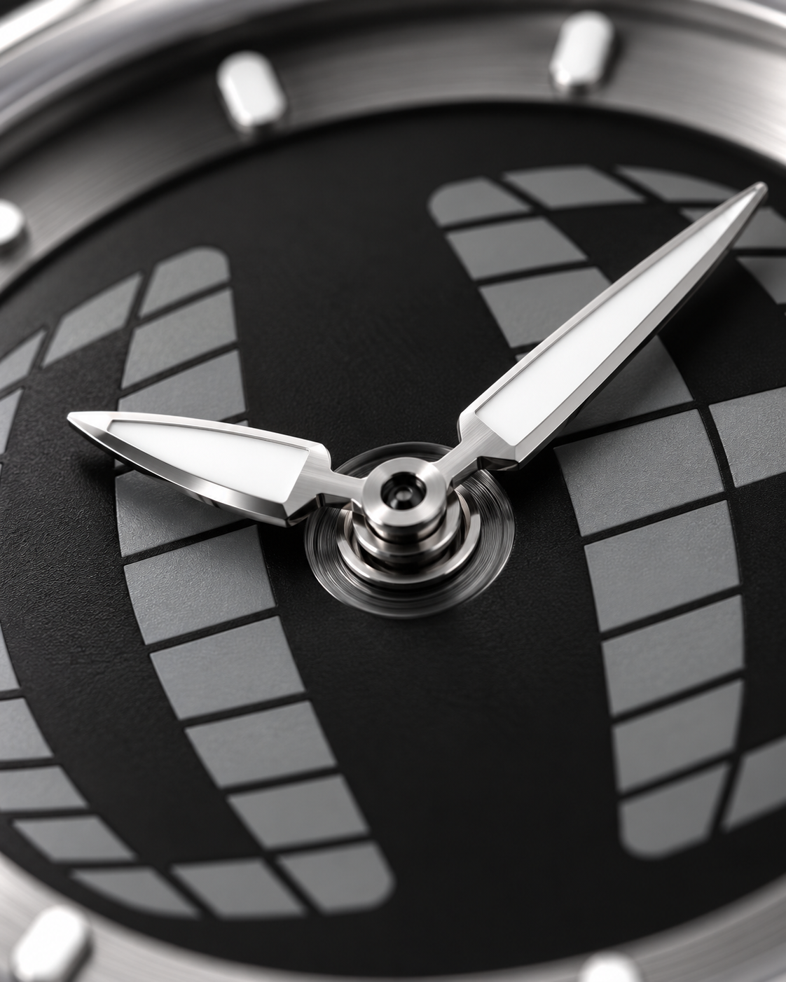 ORBIT MIDNIGHT – dial close-up