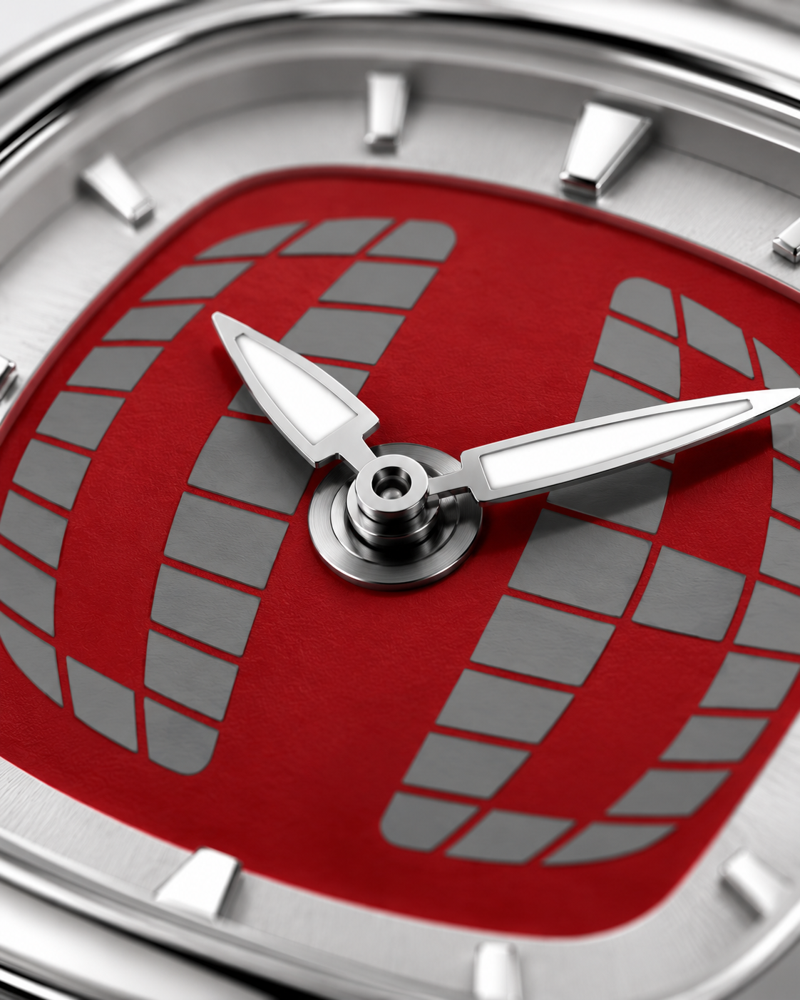 SQUARE RUBY – dial close-up
